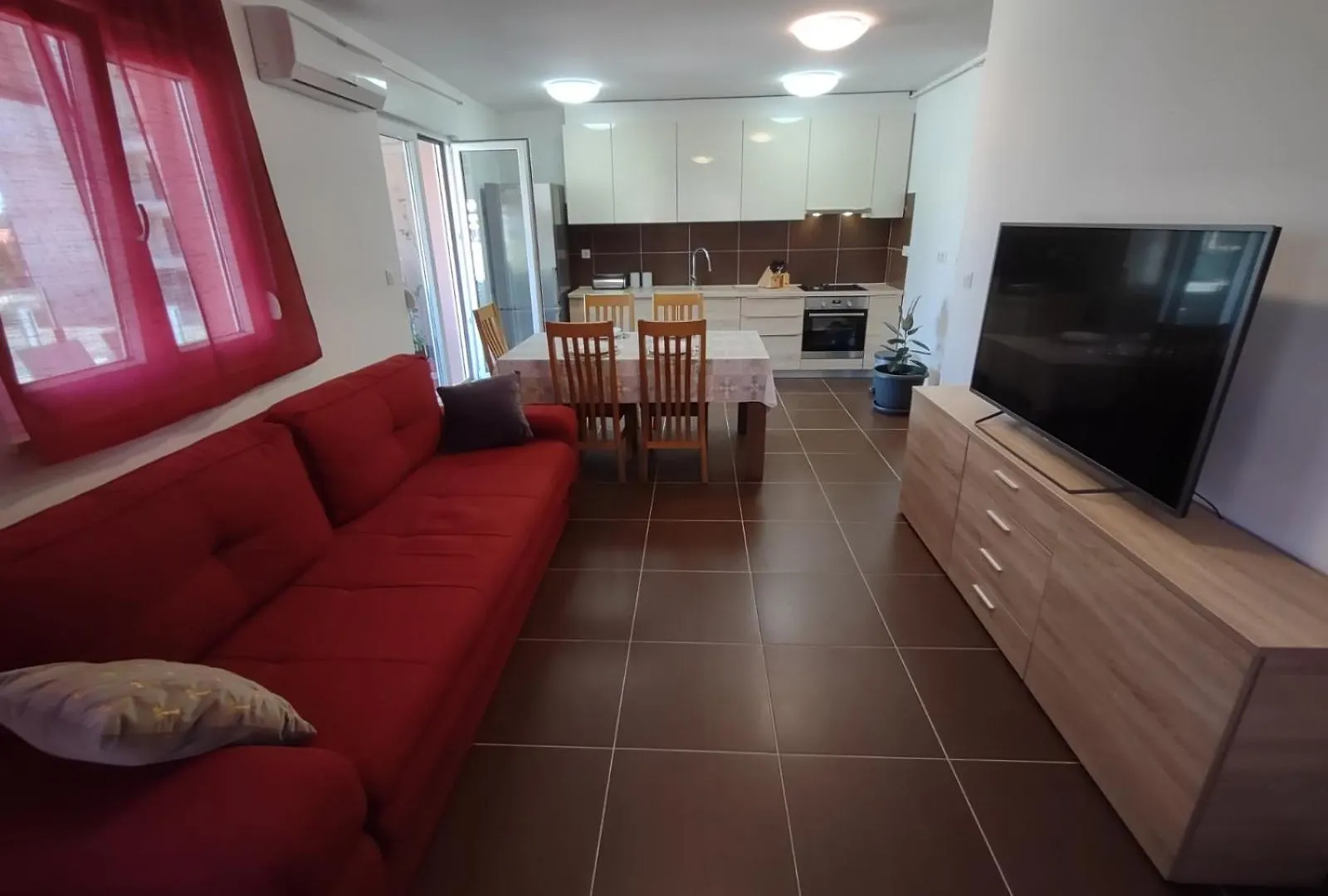 Apartment By Verudela Pula
